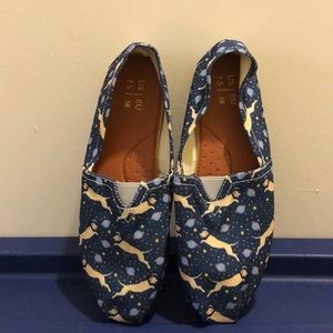 NEW Canvas slip-on shoes